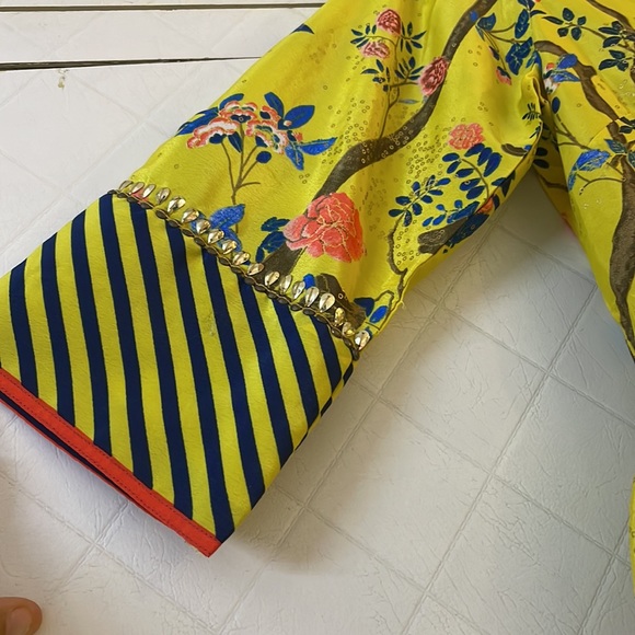 Kurta - Picture 3 of 11